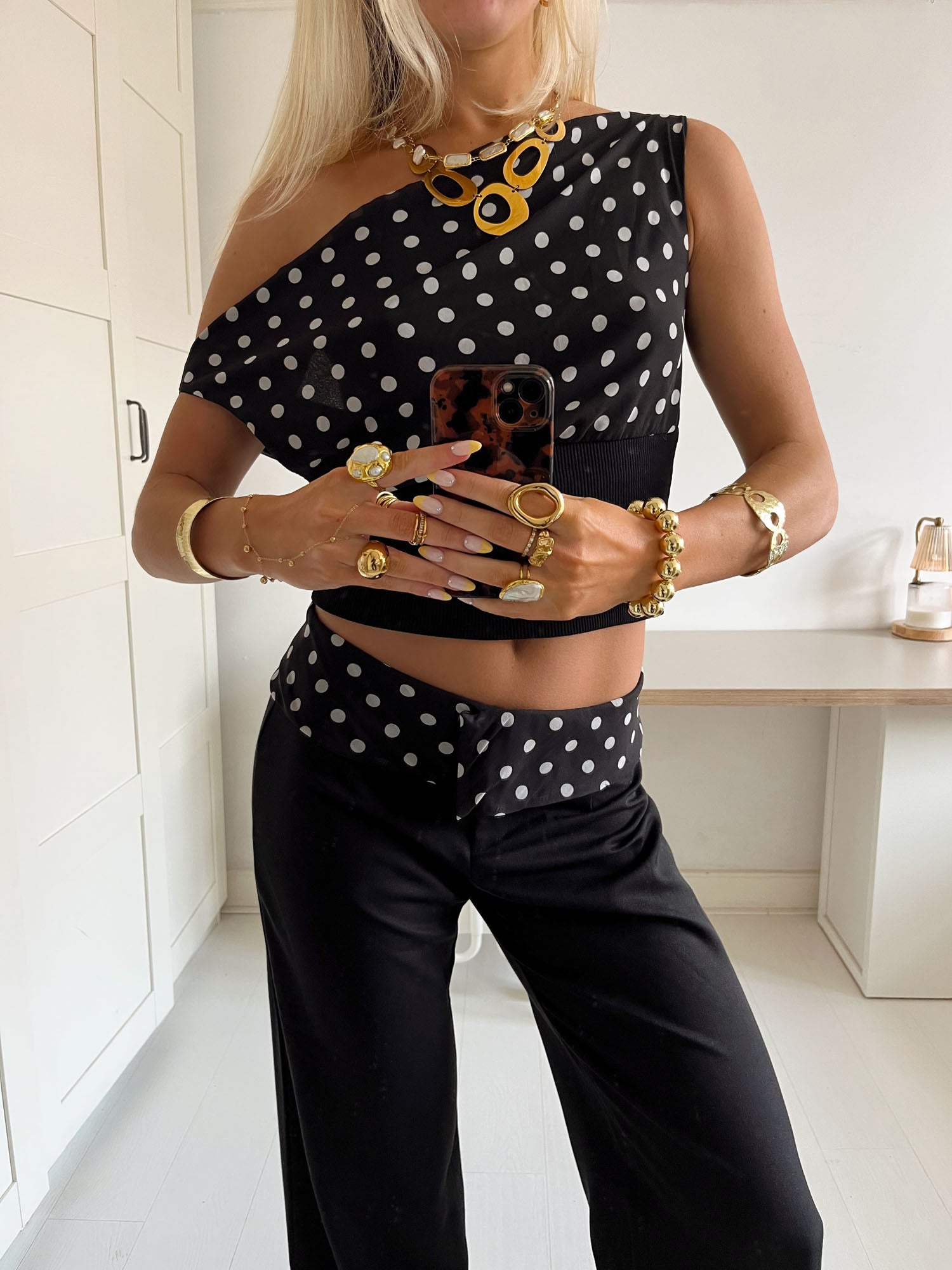 Lily Dot Top - Black & White