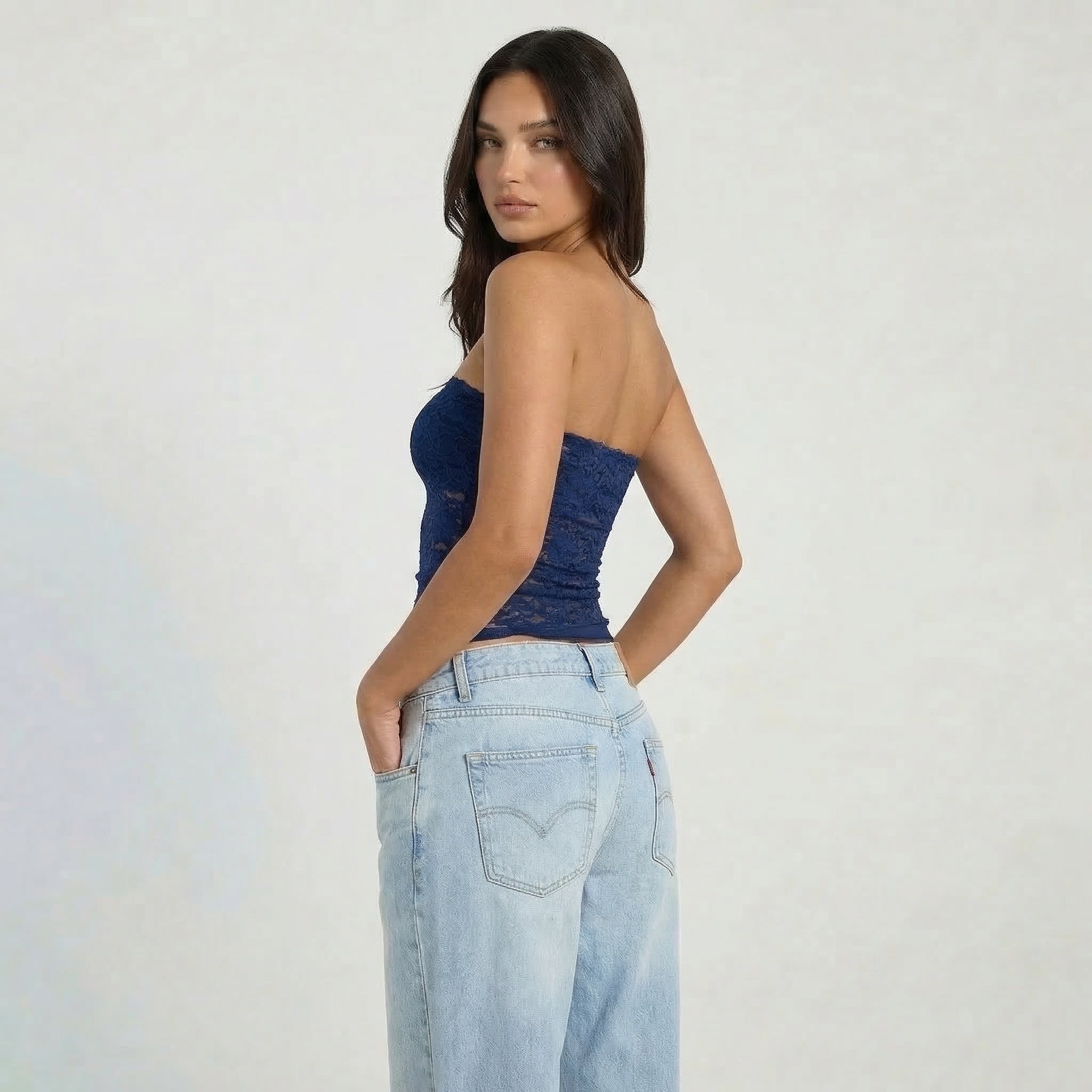 Women’s Strapless Lace Tube Top