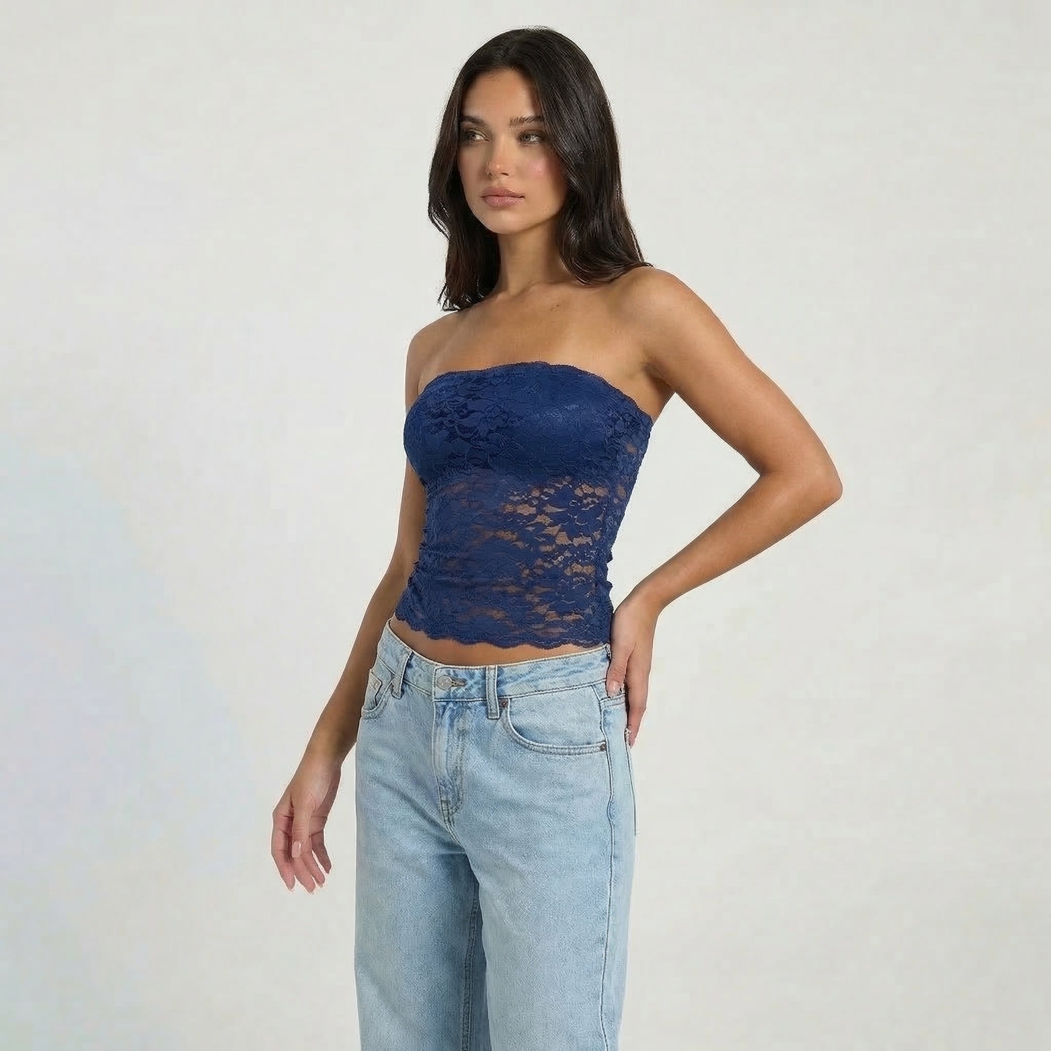 Women’s Strapless Lace Tube Top