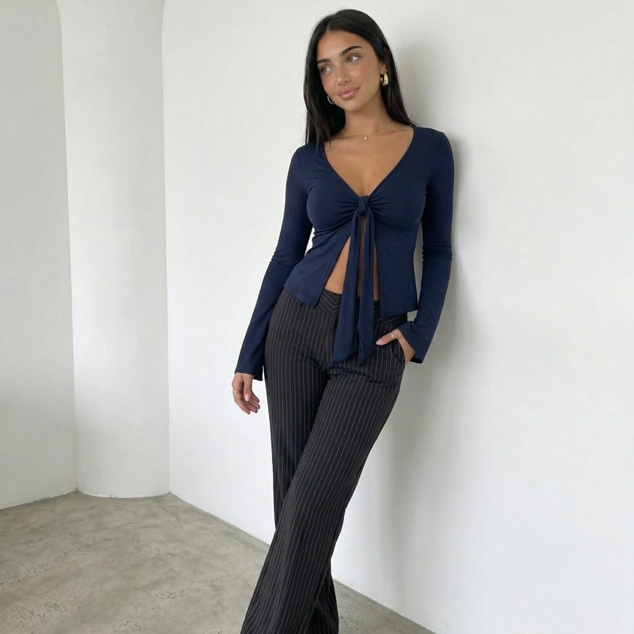 Women’s Tie Front Long Sleeve V-Neck Top